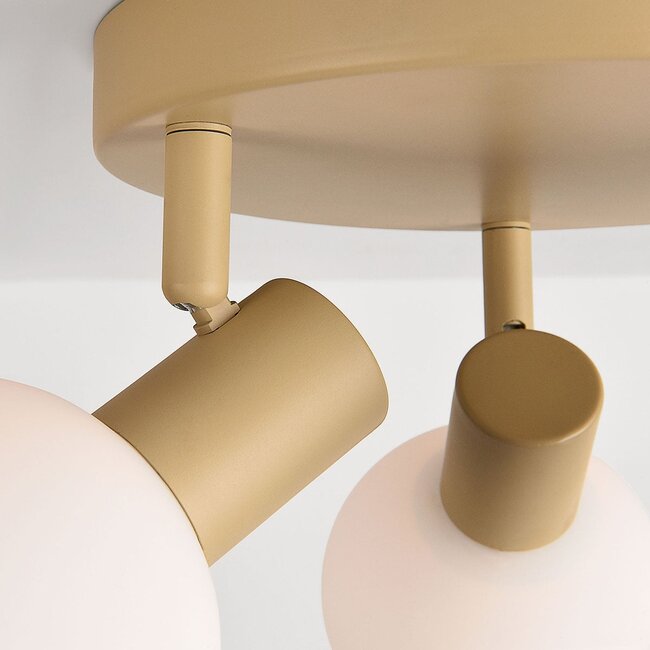 3-flammige Deckenleuchte Orlando – beige mit milchweißem Glas