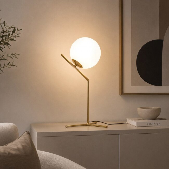 Tischlampe mit Milchglas - Stopa