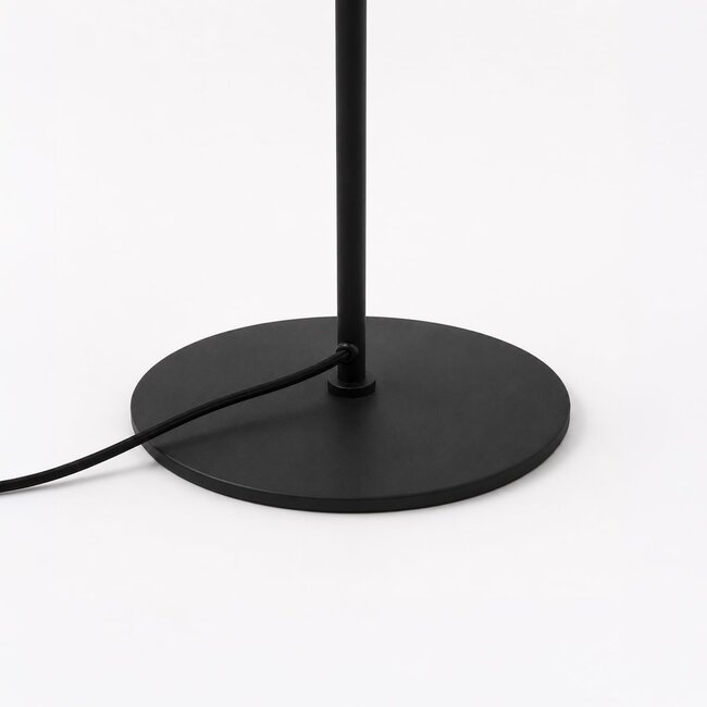 Stehlampe mit weißem Glas - Karsten