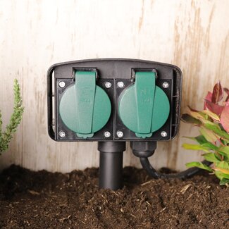 Prise de jardin avec piquet de terre, double