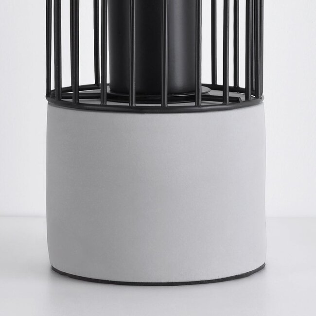 Lampe de table industrielle noire avec base robuste - Palma