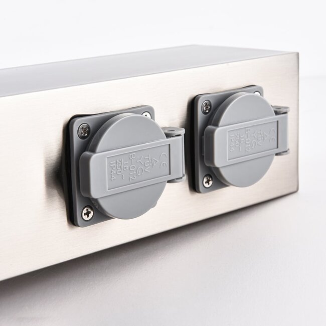 Borne avec prise de courant - Fabrizio