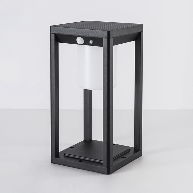 Lampe d'extérieur solaire sur pied Kiran noire avec détecteur, LED intégrée