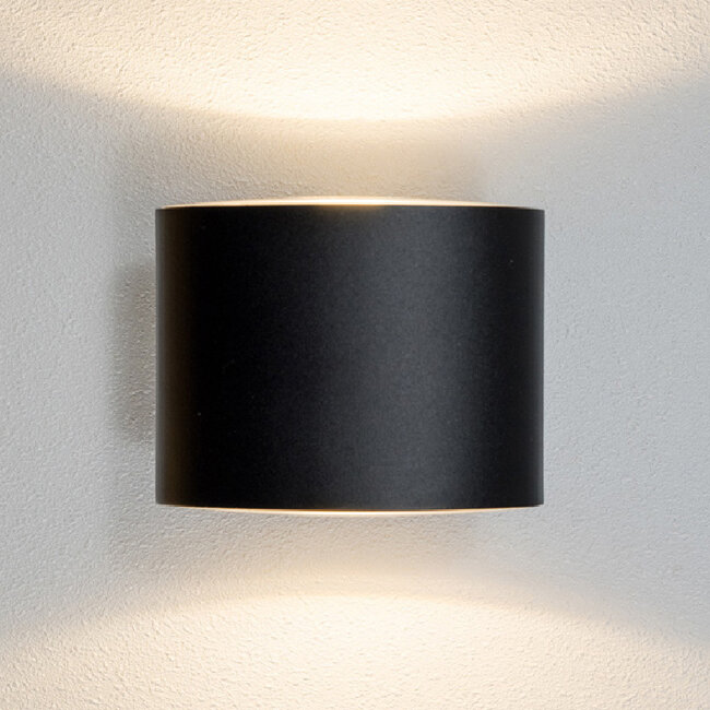 Applique murale extérieure Faye - noire avec LED intégrée