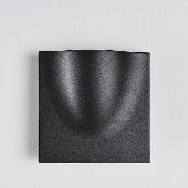 Applique murale extérieure carrée Zack - noire avec LED intégrée