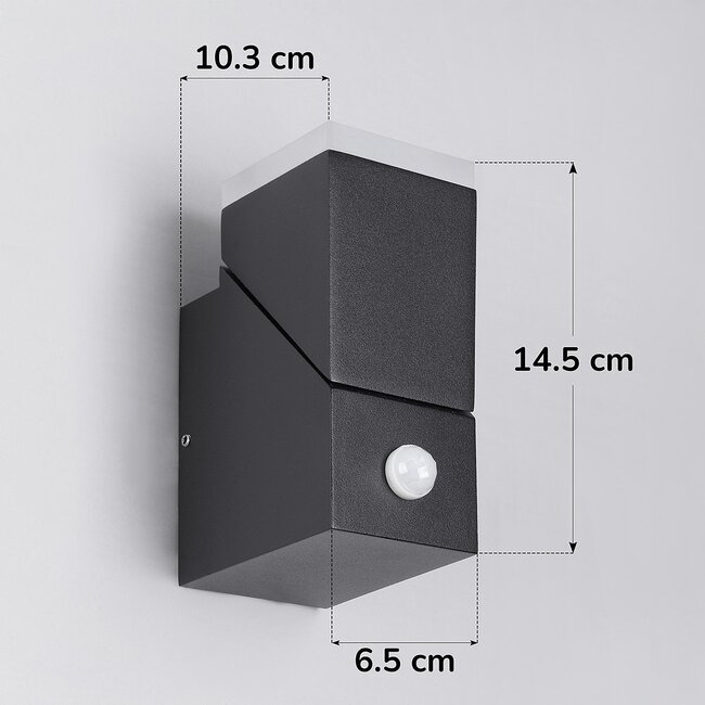 Applique murale extérieure orientable Mila avec détecteur - noire avec LED intégrée