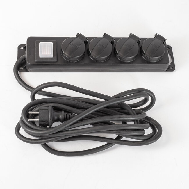 Multiprise extérieure IP44 avec câble de 3 x 1.5 mm² d'épaisseur - 5M