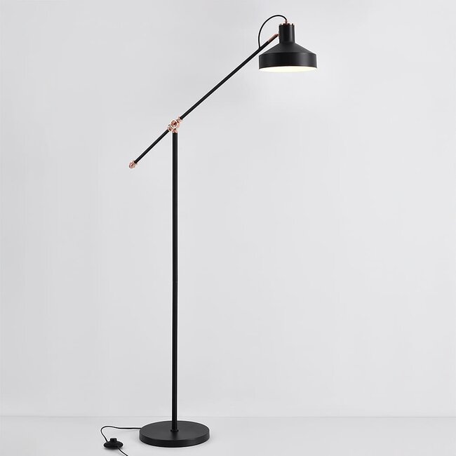 Lampadaire Tom - noir aux détails bronze et bras inclinable