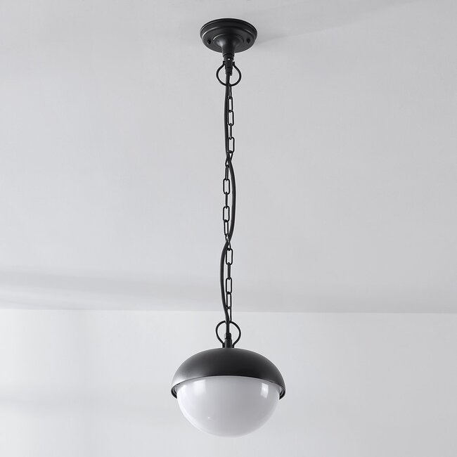 Lampe suspendue d'extérieur noire avec abat-jour blanc laiteux - Junia