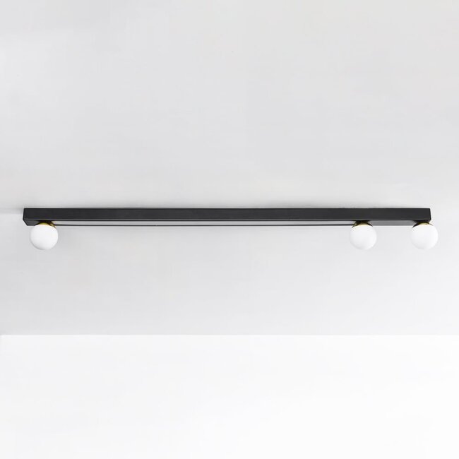 Plafonnier Xander avec LED intégrée - noir et blanc opalin