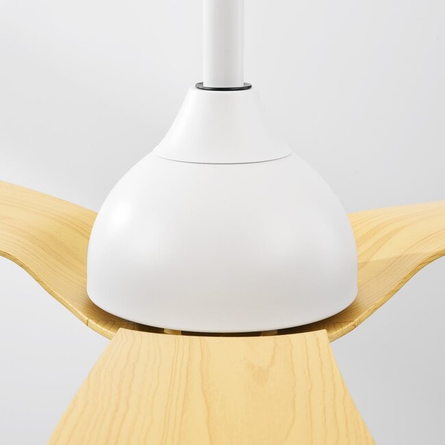 Ventilateur de plafond Iska en aspect bois de hêtre avec télécommande