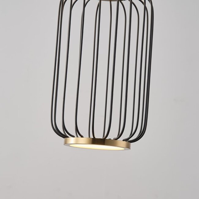 Suspension Puri avec LED intégrée - noir et doré