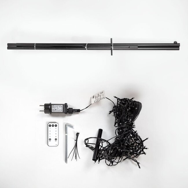 Sapin de Noël extérieur avec mât