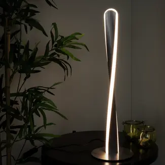 Lampe à poser design torsadée Rizar - nickel satiné