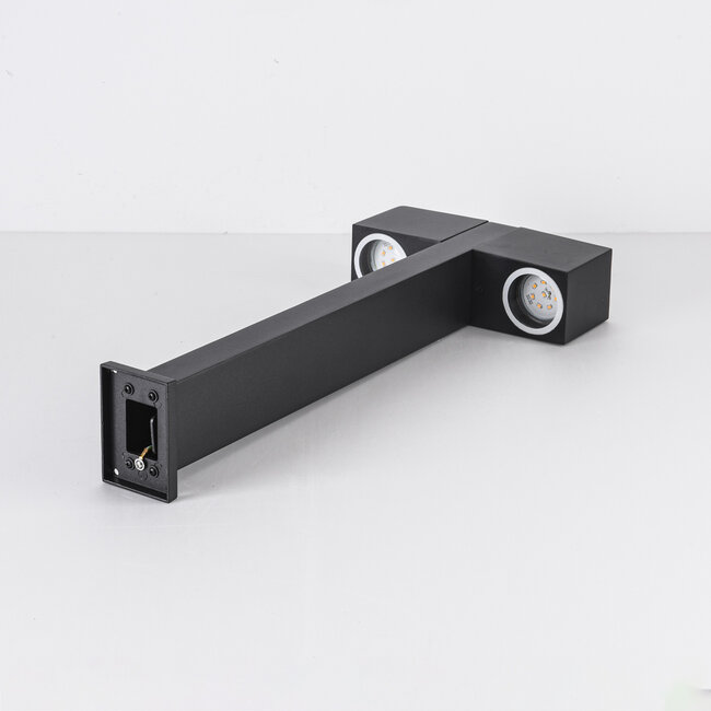 Lampe d'extérieur sur pied Simone à deux têtes carrées noire