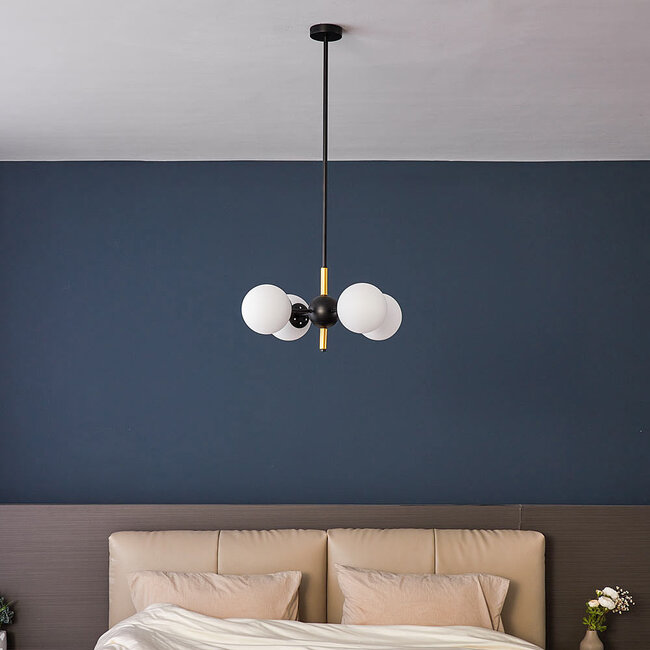 Suspension moderne noir avec verre blanc laiteux, 4 lumières - Callie