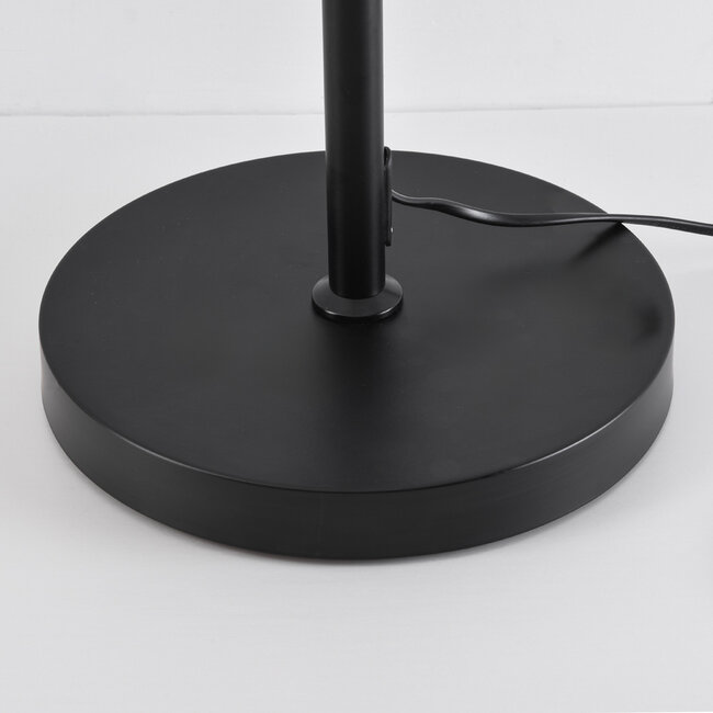 Lampadaire arc Seren avec abat-jour en bambou tressé à la main