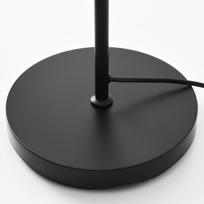 Lampadaire Tyson 5 lumières, structure noire et verre opalin