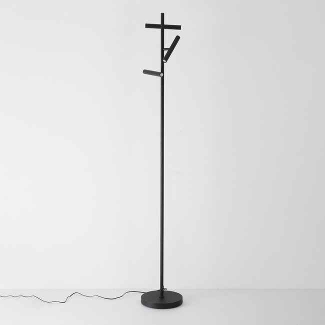 Lampadaire Zhan en noir à trois spots pivotants et variateur tactile