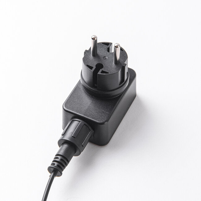 Lot de 4 lampes d'extérieur compactes avec télécommande – noir avec LED dimmable