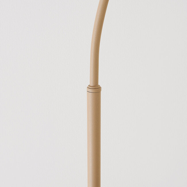 Lampe arc sur pied Arc avec abat-jour métallique beige