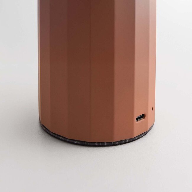 Lampe de table sans fil Noma marron moka avec lumière dimmable et réglable