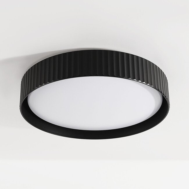Plafonnier moderne Palomo noir avec bord nervuré et LED dimmables à 3 étapes