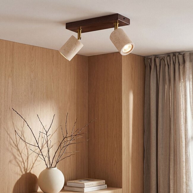 Plafonnier Orven avec 2 spots orientables en travertin (pierre naturelle) et aspect bois