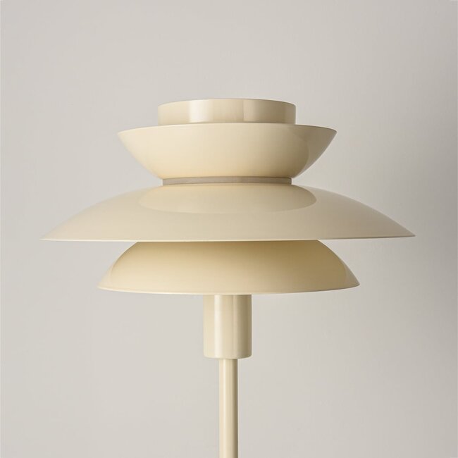 Lampe de table Auryn en beige brillant