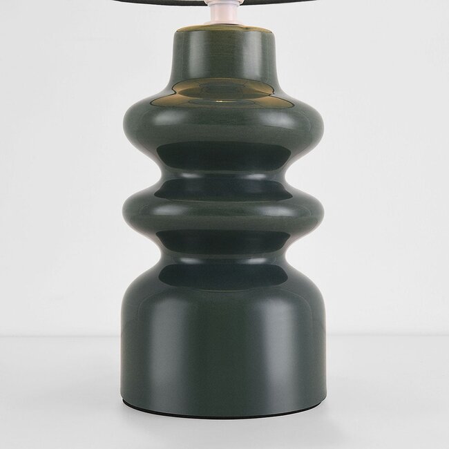Lampe de table Loya en céramique à abat-jour en tissu vert