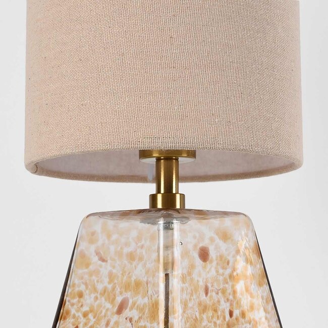 Lampe de table Irsa à abat-jour en lin et verre ambré