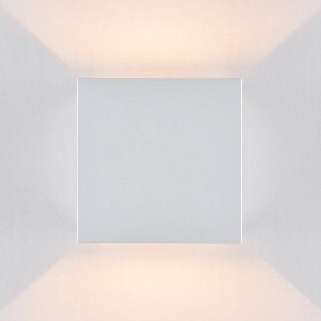 Applique murale extérieure carrée Oliver - blanche avec LED intégrée