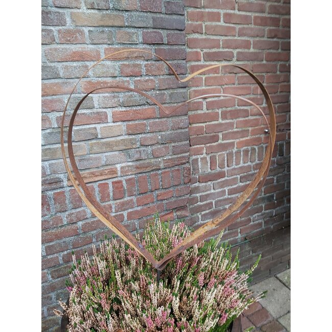 Dauben band 'HEART' on stick