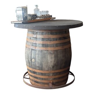The Distiller's Table StamTisch XXL