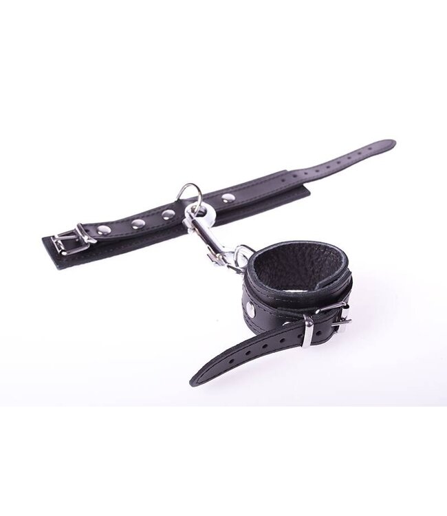 Kiotos Leather Kiotos Adjustable Black Handcuffs - Durable & Comfortable for All Sizes