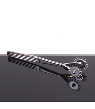 Kiotos Steel Kiotos Steel Pinwheel Roller Voor Gecontroleerde Sensuele Stimulatie