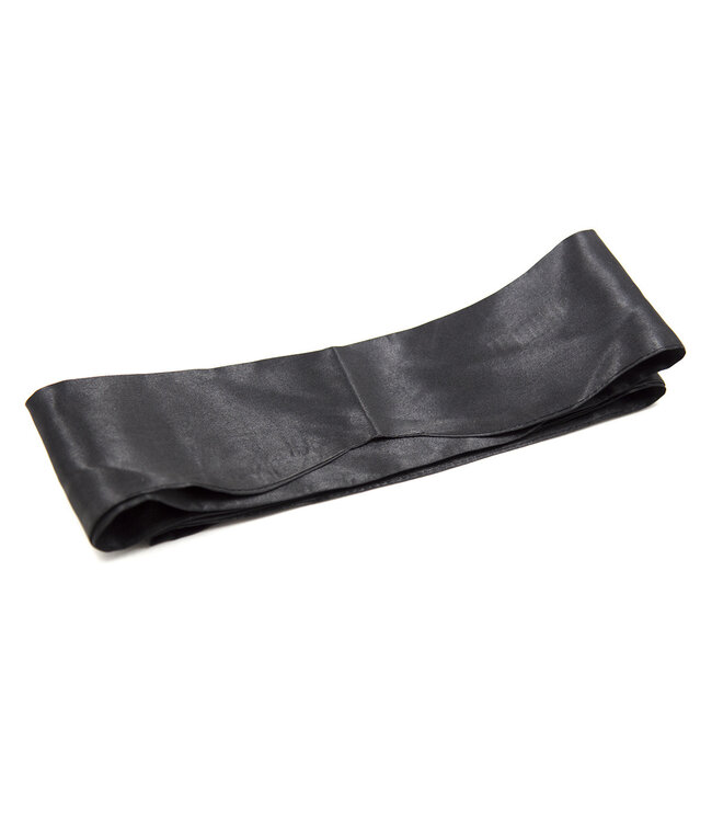 Kiotos Leather Satijnen Zwarte Blindfold Voor Comfortabele Verleiding