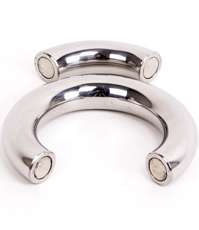 Kiotos Steel Premium Magnetischer Ballstretcher aus Edelstahl – Sicher & Benutzerfreundlich
