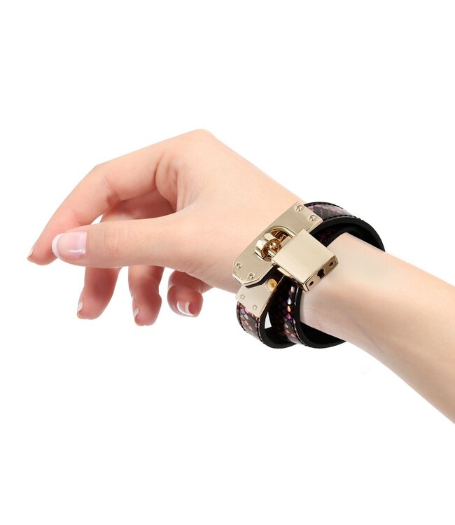 Schmaler goldrosa Reptilienkragen aus veganem PVC – BDSM-Armband