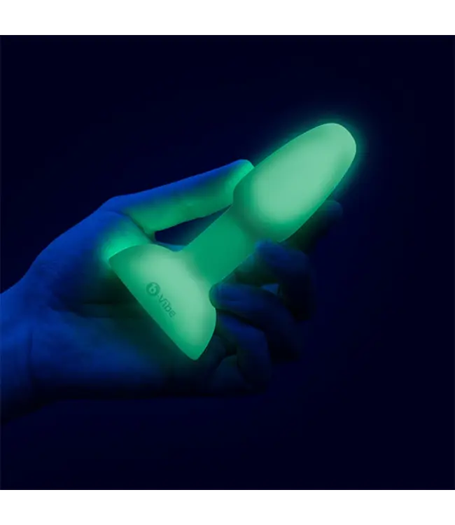 B-Vibe Glow-In-The-Dark Anale Speelset Met Vibrerende Rimpelplug – Limited Edition