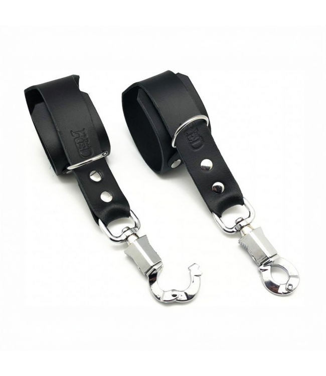 Red Leather Black Leather Handcuffs with Anti-Panic Carabiner for Suspension Play