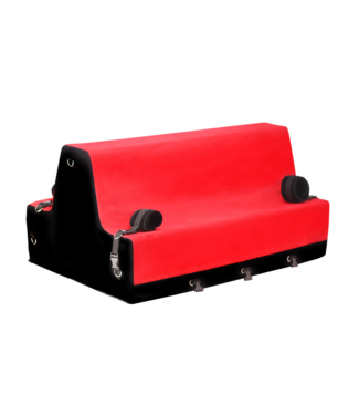 XR Brands Ergonomische Rood Gewatteerde Bondagebank Voor Comfortabele Kinksessies