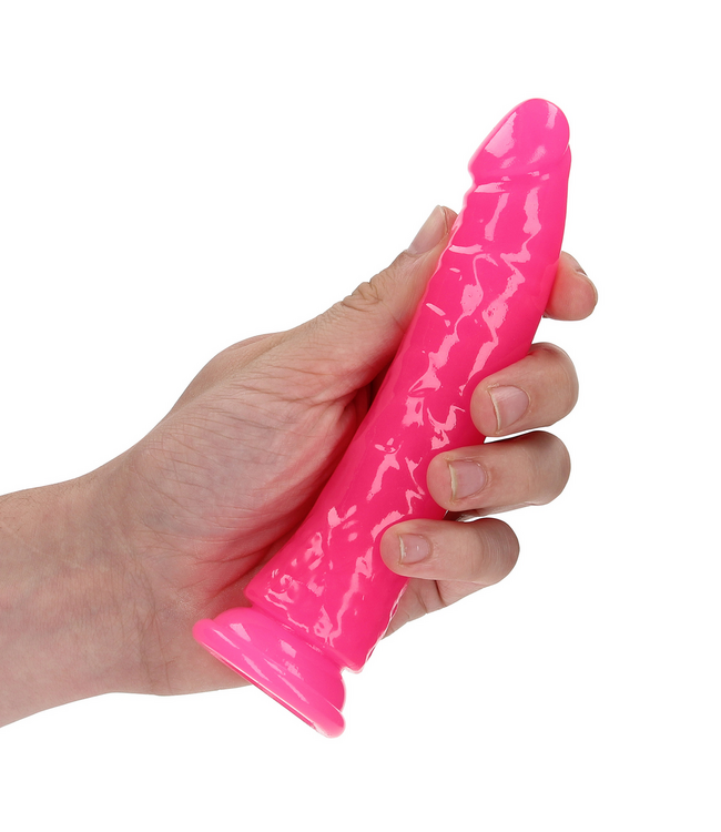 RealRock RealRock Glow In The Dark Dildo 15,5 cm Met Zuignap En Realistische Textuur