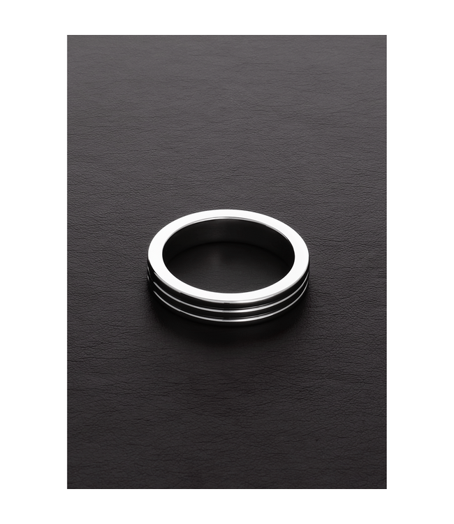 Steel by Shots Eleganter geriffelter C-Ring aus Edelstahl für intensive Erektion