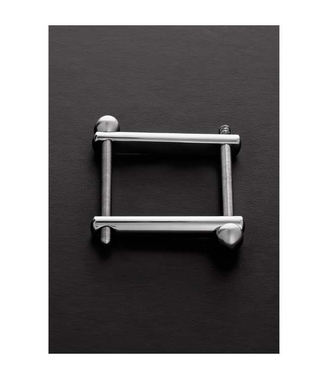 Steel by Shots Hodenklemme Steel: Ultimative CBT-Hodenquetschung mit präziser Kontrolle