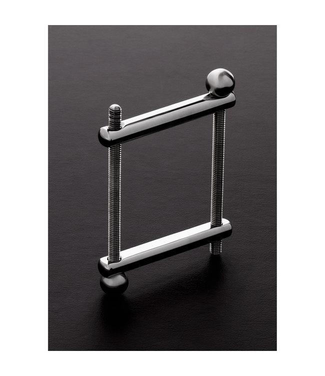Steel by Shots Hodenklemme Steel: Ultimative CBT-Hodenquetschung mit präziser Kontrolle