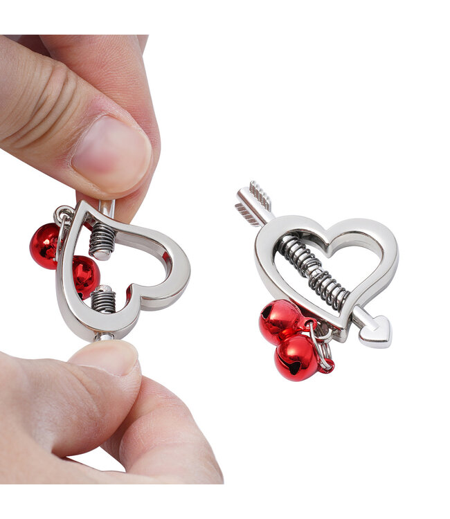 Kiotos BDSM Herzförmige Brustwarzenklemmen mit Glöckchen – Verspielt & Romantisch