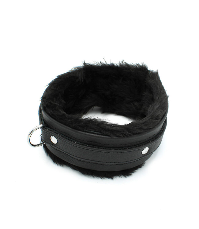 Kiotos Leather Luxuriöses schwarzes Lederhalsband mit weichem Futter und D-Ringen
