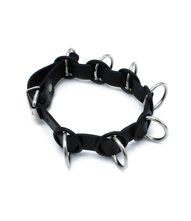 Kiotos Leather Stijlvolle Zwarte Leren Halsband Met 7 Ringen | Verstelbaar en Comfortabel