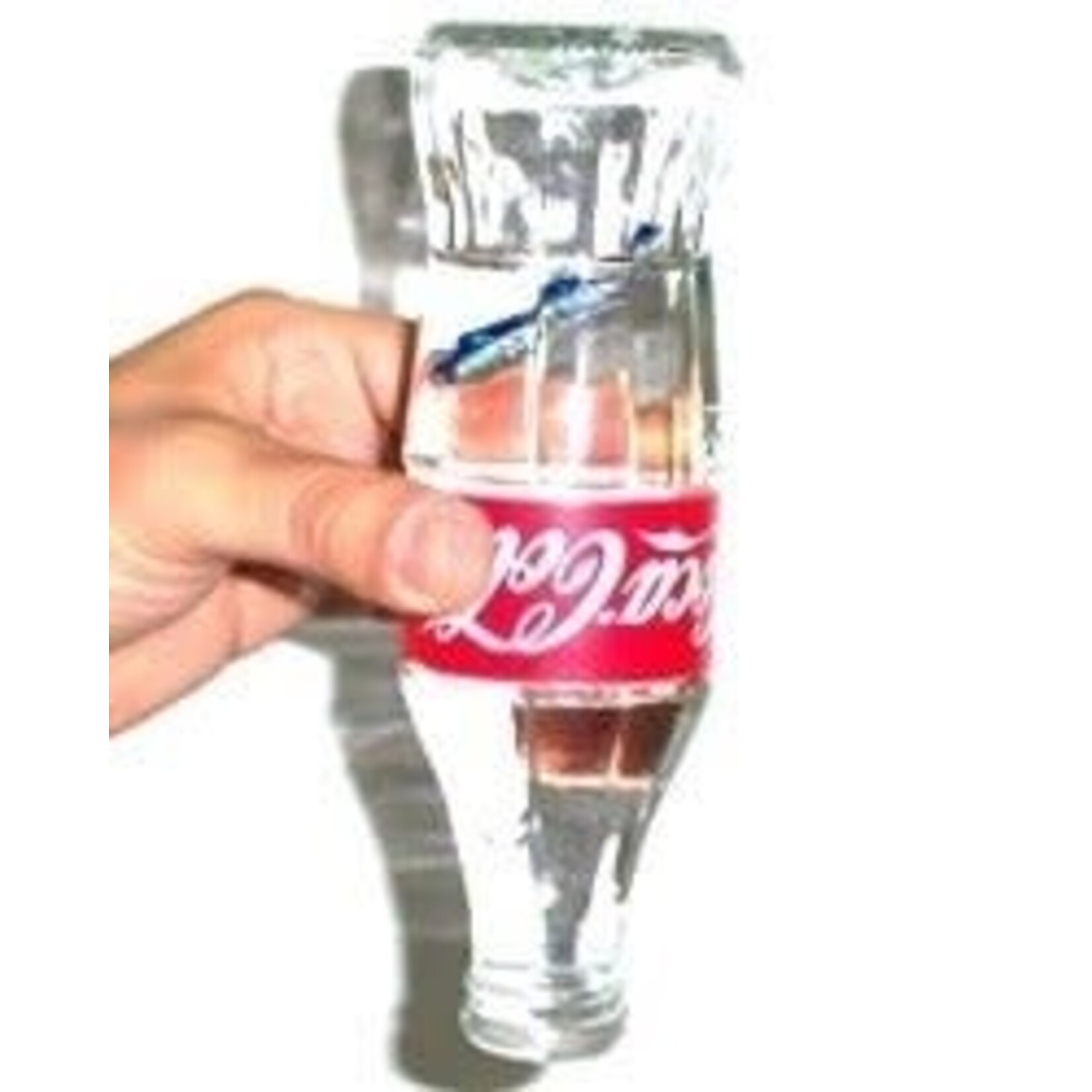 Anti-gravity trio bottle cap